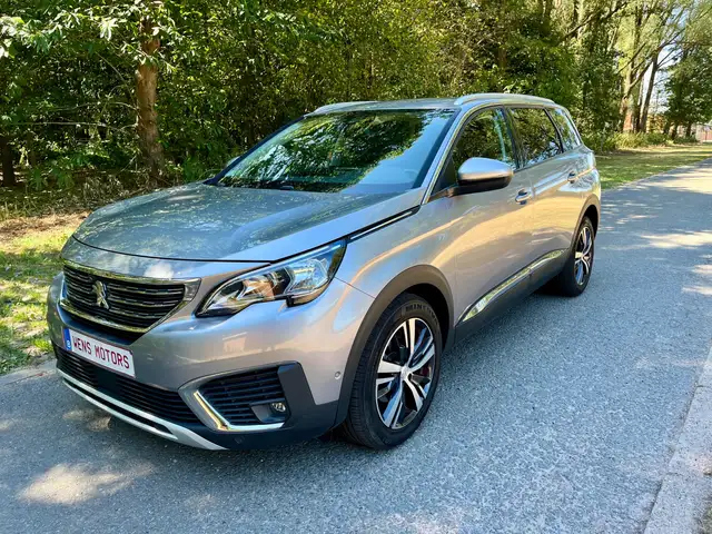 Peugeot 5008 7 Zitplaatsen Benzine Airco/Navigatie/Carplay