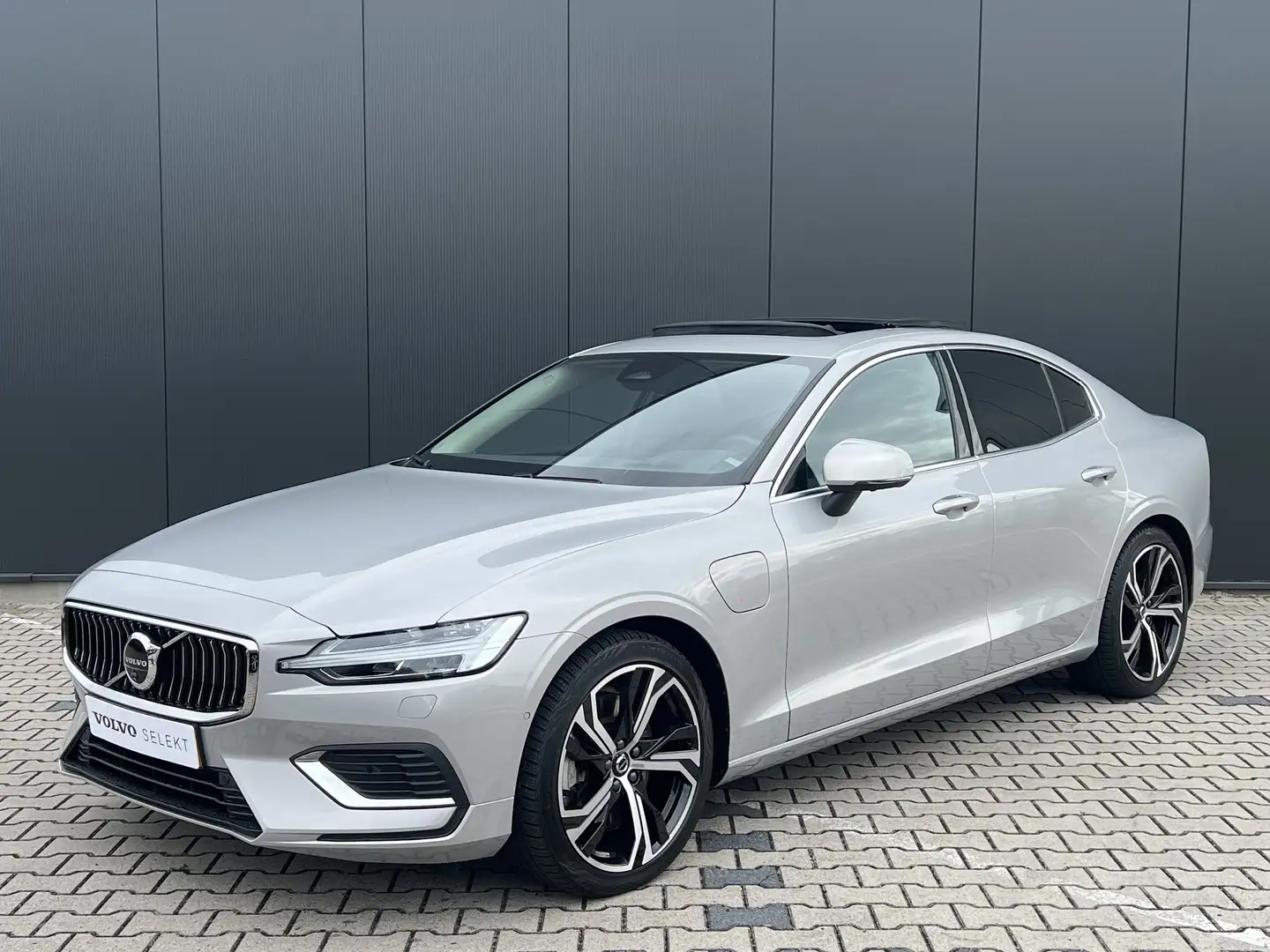 Volvo S60 Recharge T6 AWD Ultimate Bright | Panoramadak | St Gris - 1