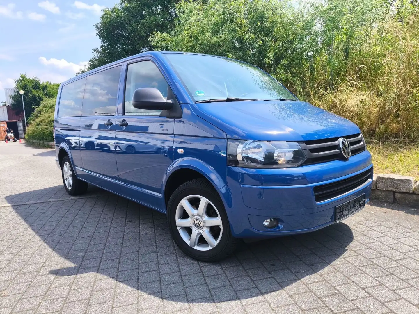 Volkswagen T5 Caravelle LANG 2.0TDI SHZ*KLIMA*TEMPOMAT Blau - 1