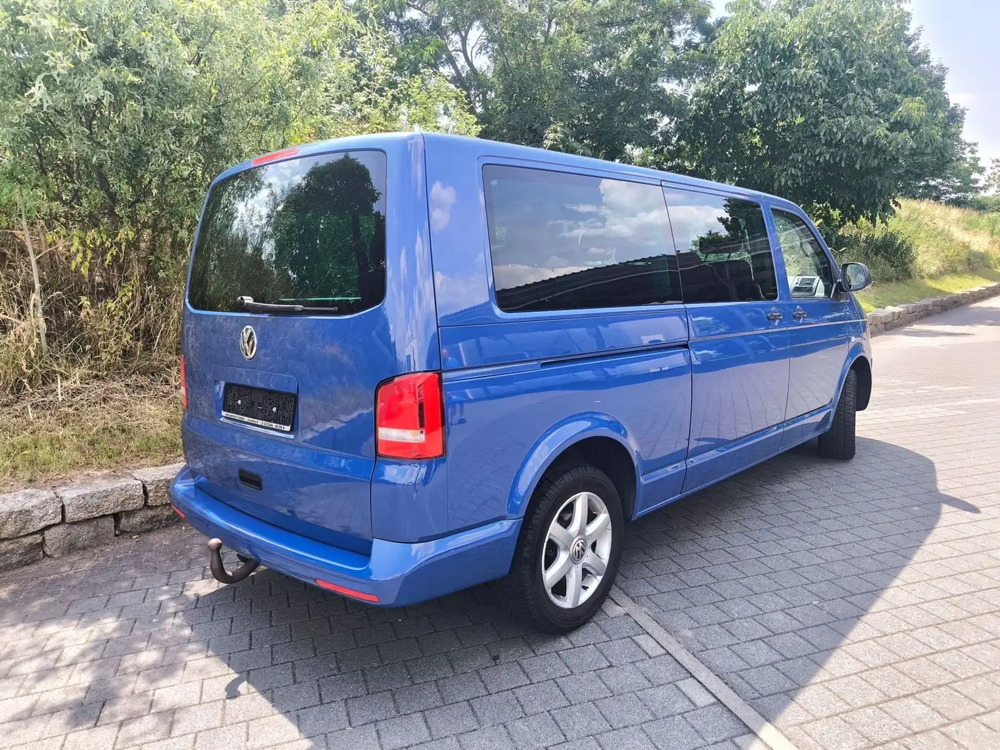 Volkswagen T5 Caravelle LANG 2.0TDI SHZ*KLIMA*TEMPOMAT Blau - 2