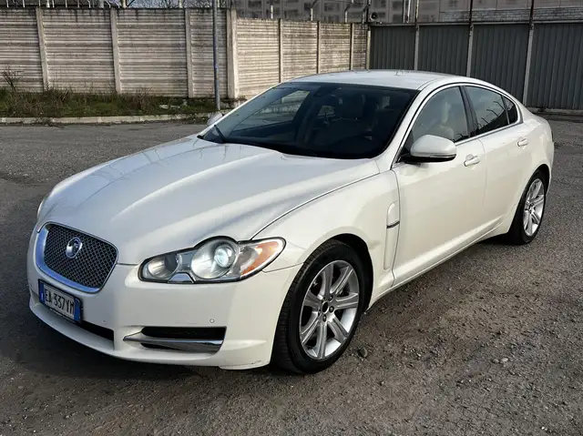 Jaguar XF XF 3.0d V6 Premium Luxury auto