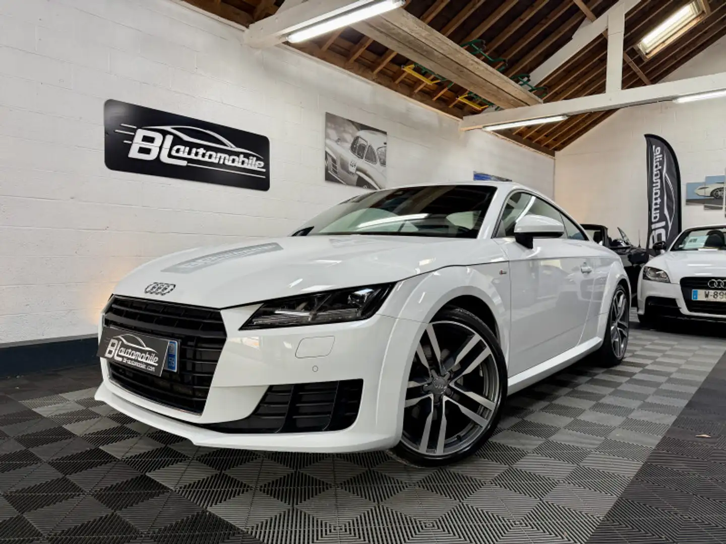 Audi TT 2.0 TFSI 230CH S LINE Blanc - 1