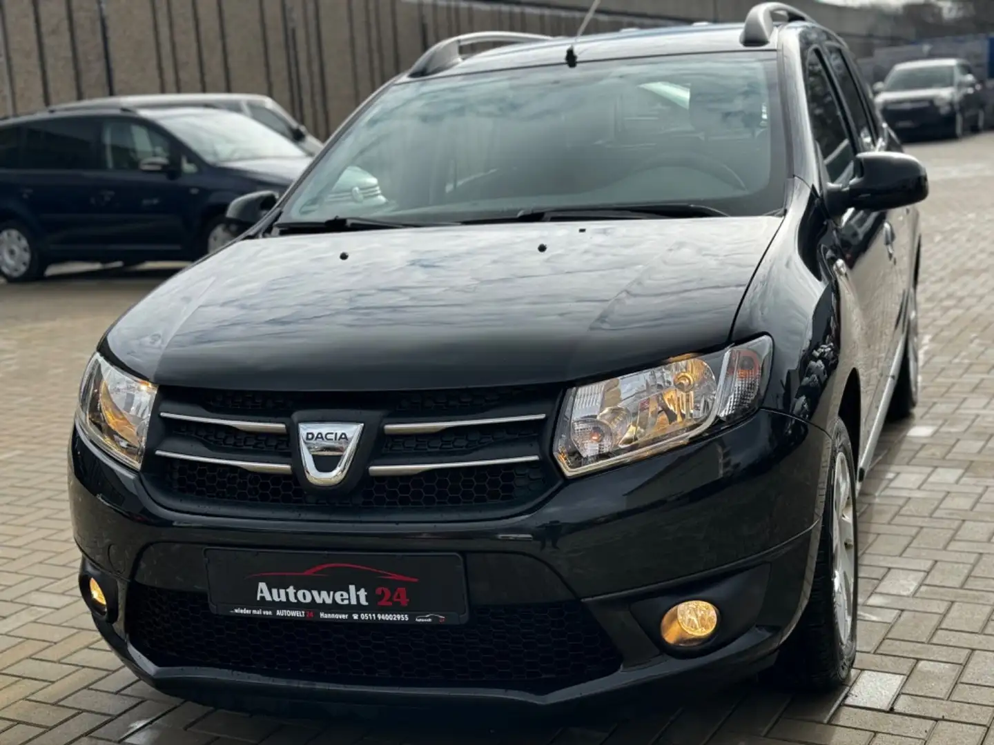 Dacia Logan MCV II Kombi Essentiel LPG Anlage Schwarz - 1