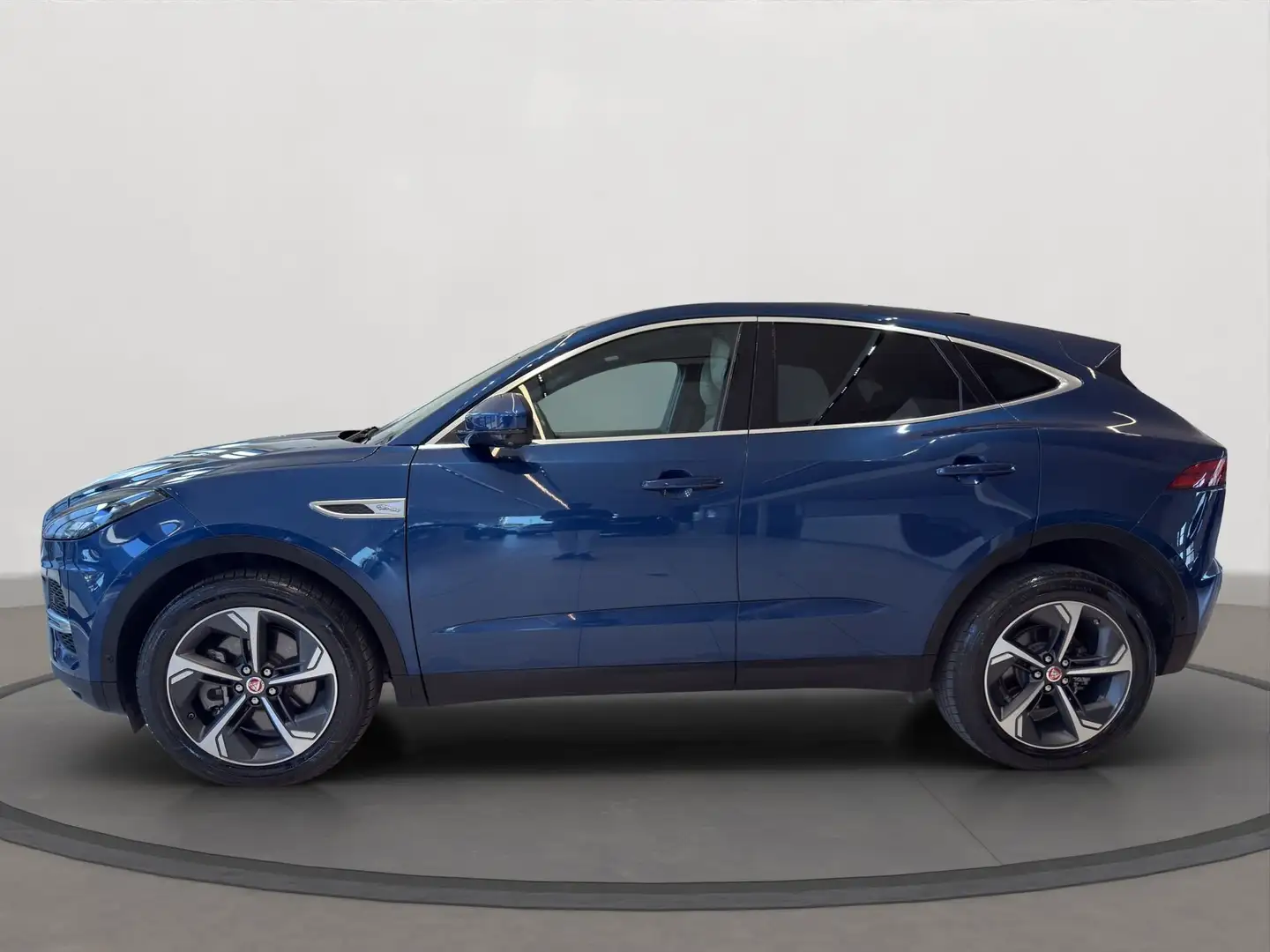 Jaguar E-Pace 2.0D I4 163 CV AWD Auto R-Dynamic S Blu/Azzurro - 2