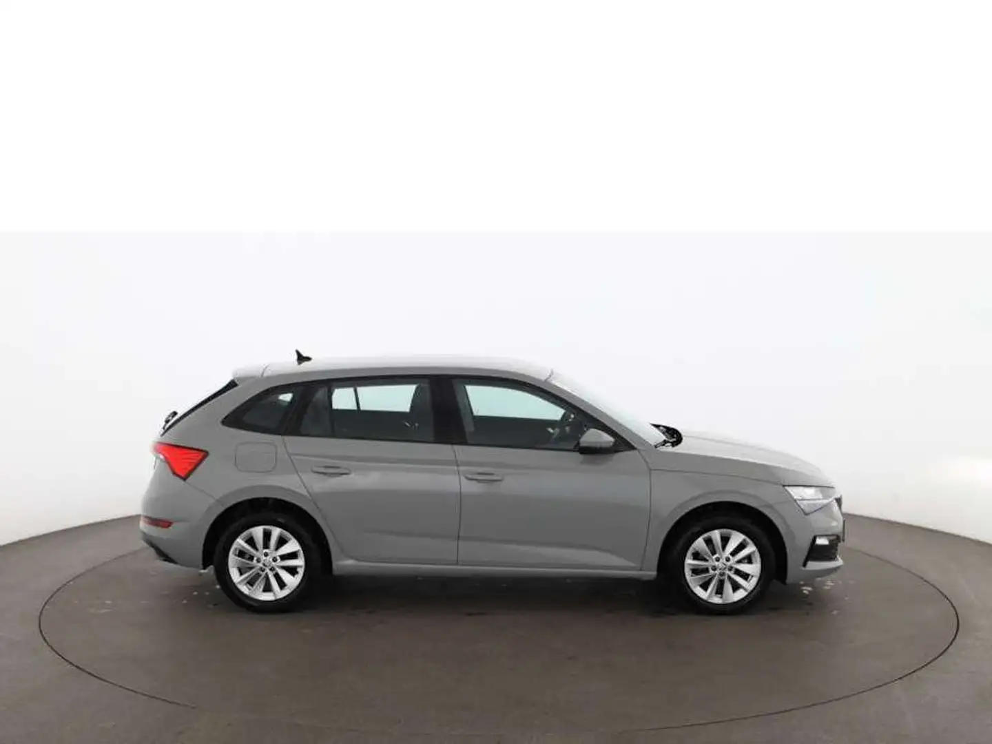 Skoda Scala 1.0 TSI Ambition Aut LED RADAR NAVI ASSIST Grigio - 2