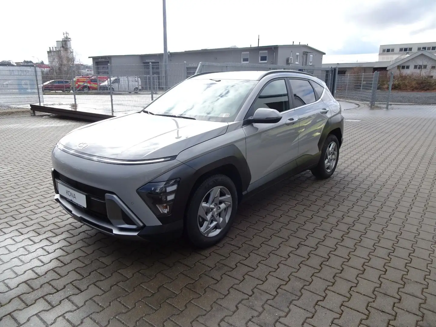Hyundai KONA 1,6 T-GDi 102kW 2WD Smart Tech Automatik Grau - 1