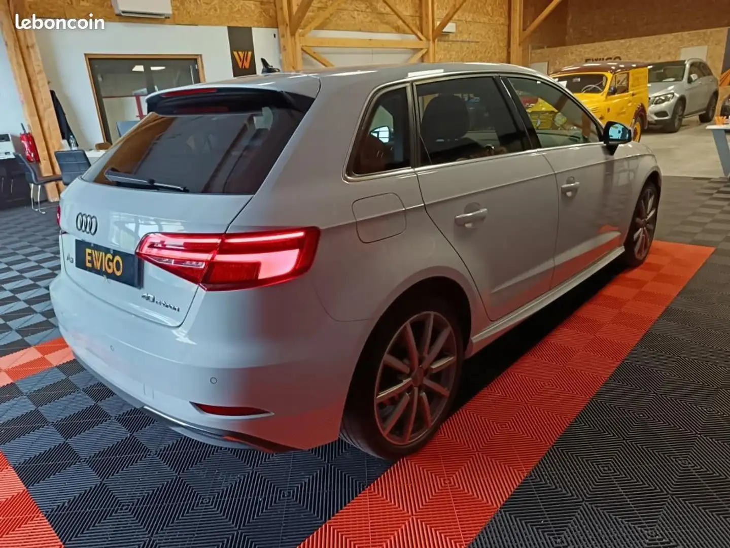 Audi A3 1.4 40 E-TRON 204H 150 PHEV HYBRID DESIGN LUXE S-T Blanc - 2