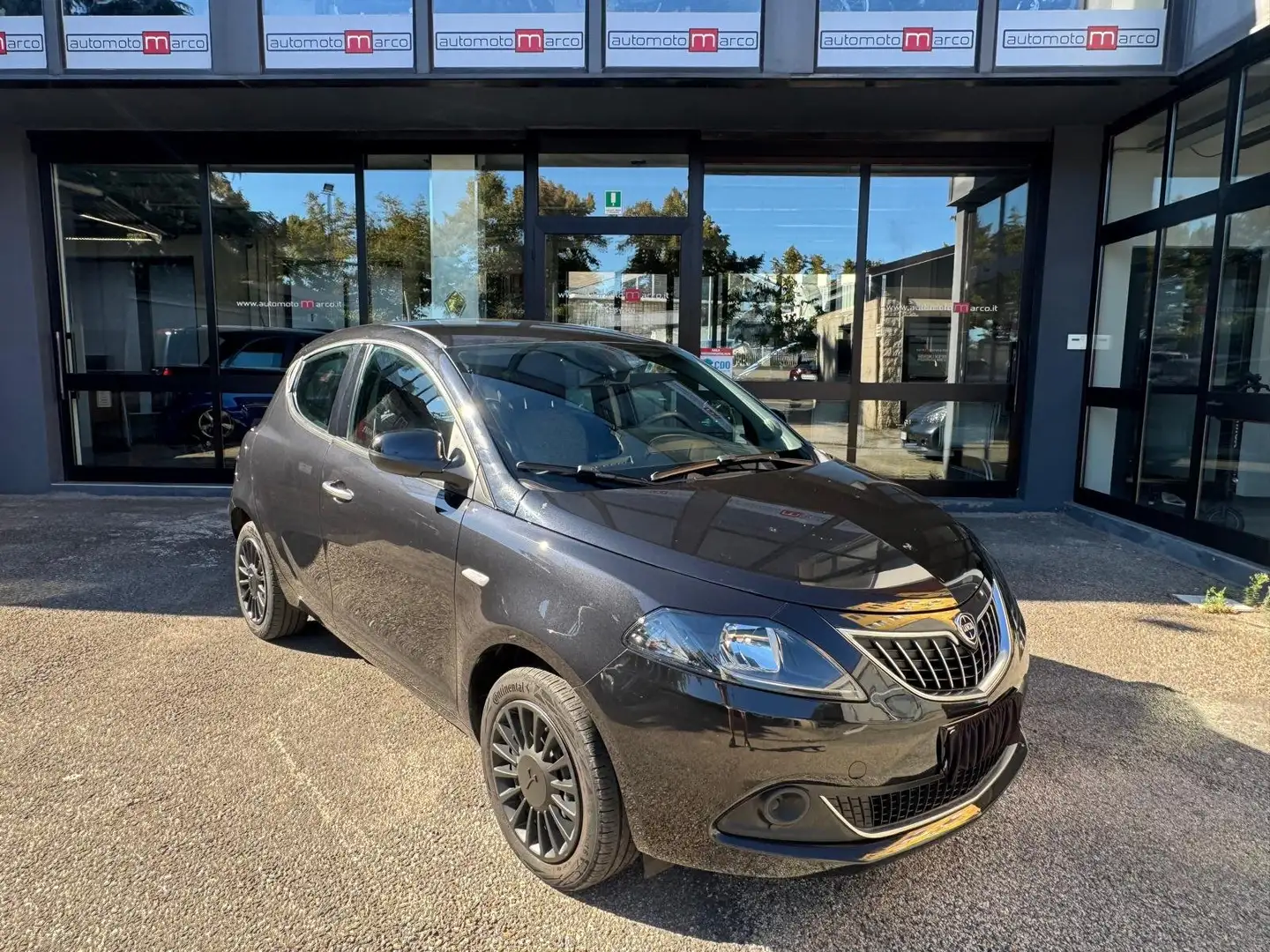 Lancia Ypsilon 1.2 GOLD GPL Nero - 1