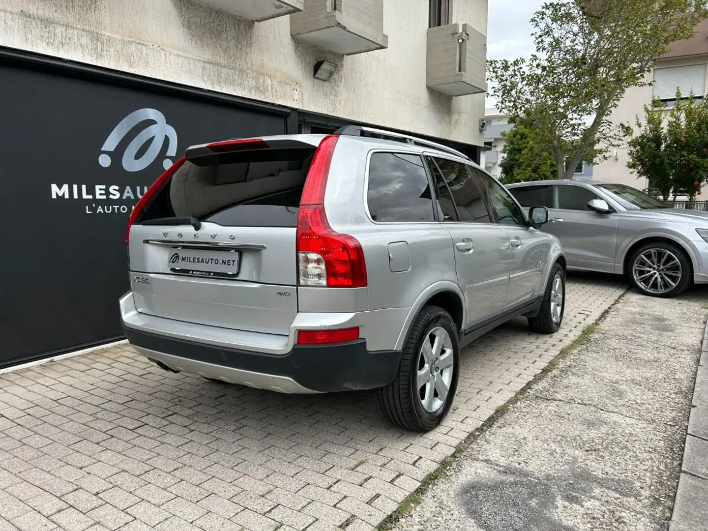 Volvo XC90 D5 AWD Geartronic Summum Argent - 2