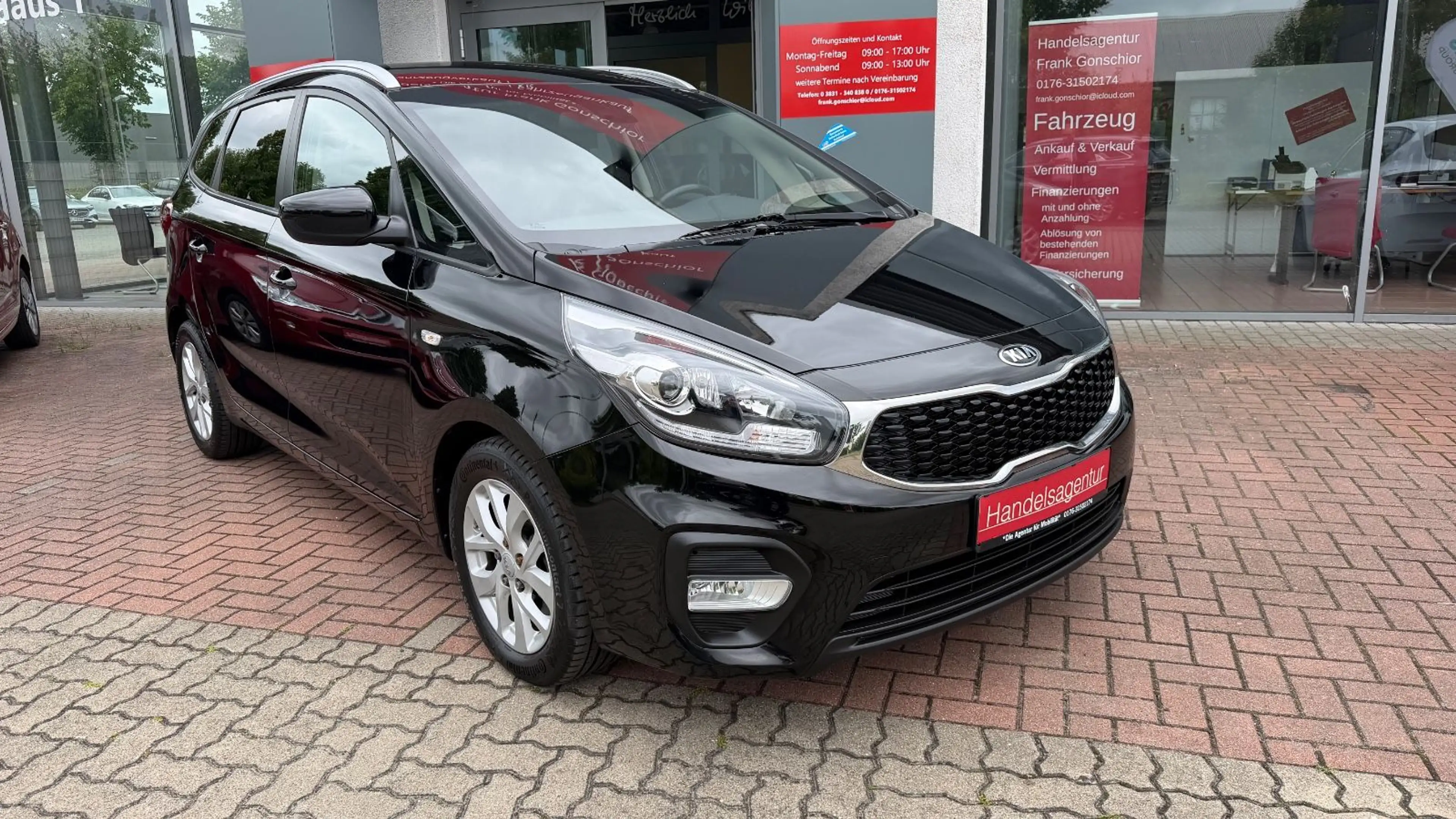 Kia Carens Vision 2.0 AT*NAVI*RFK*LRH*SH*WR — photo 2
