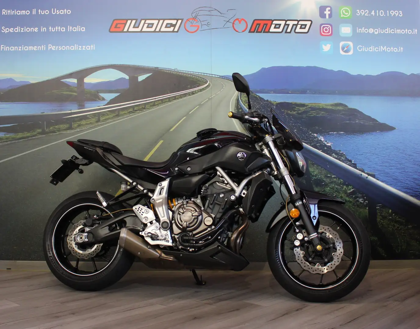 Yamaha MT-07 2015 - Km 26258 Schwarz - 1