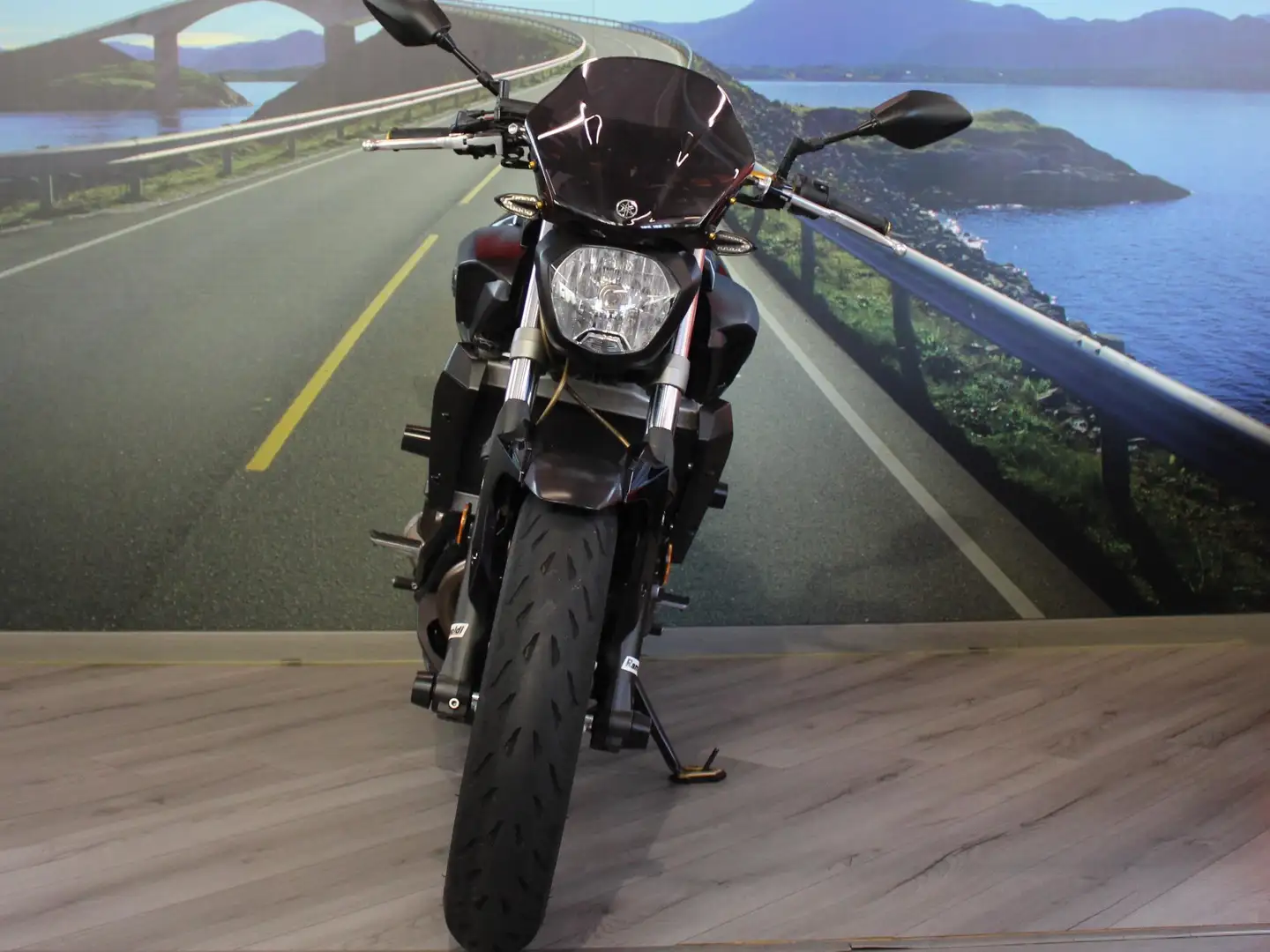 Yamaha MT-07 2015 - Km 26258 Schwarz - 2