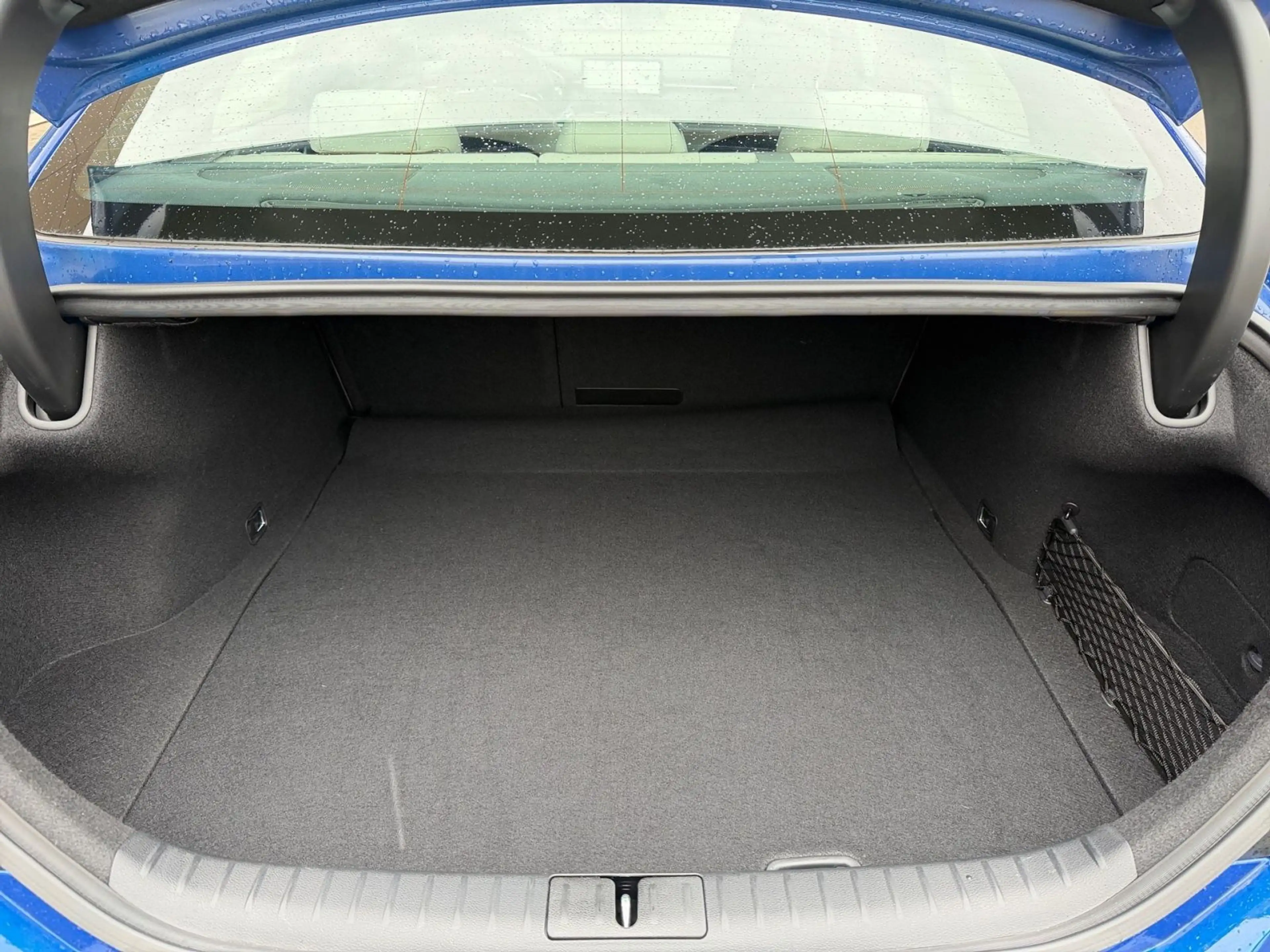 Genesis G70 2.2 CRDi 2WD Sport Innovation Comfort — photo 12