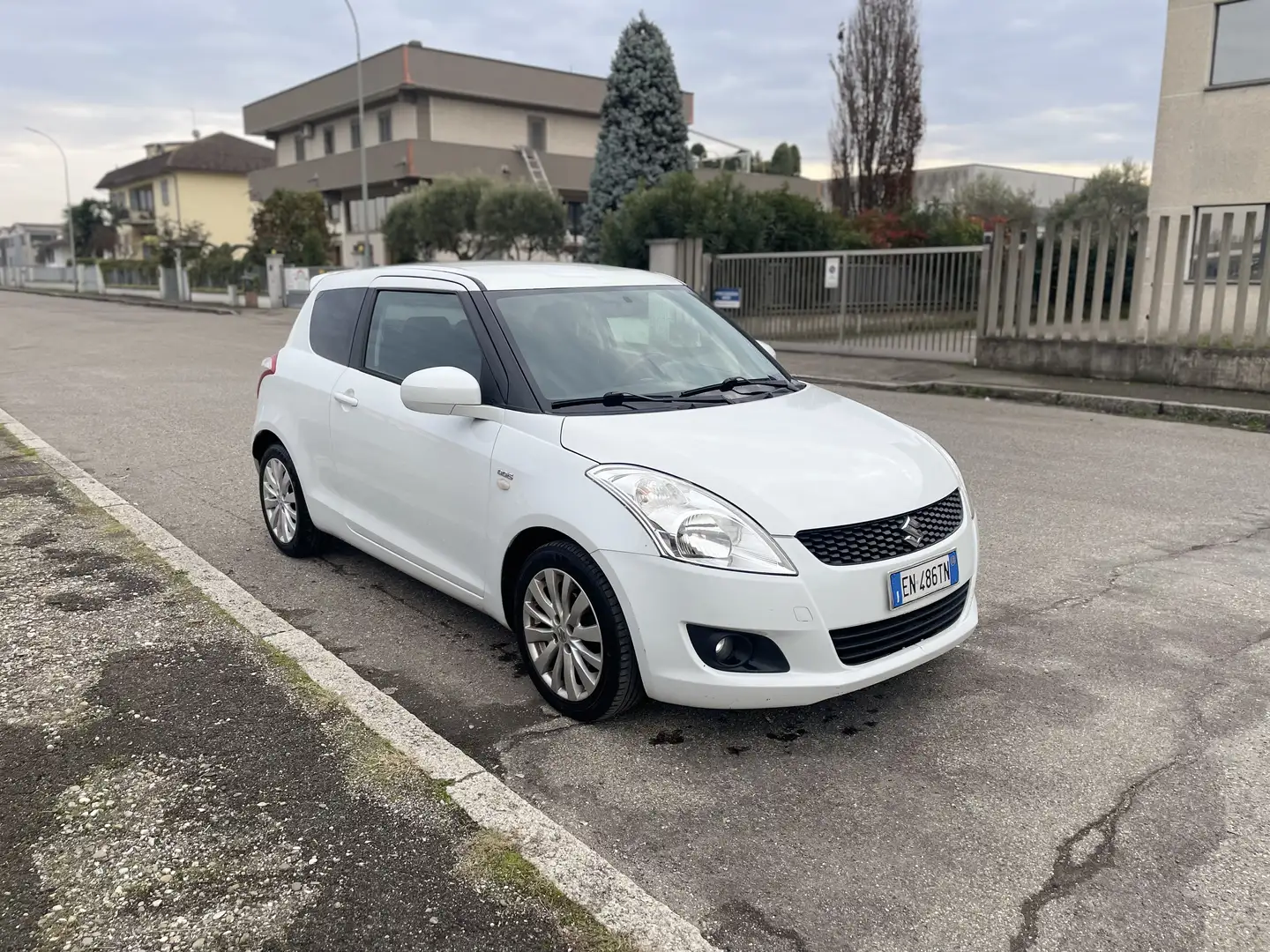 Suzuki Swift 1.3 DDiS GL TOP Alb - 1