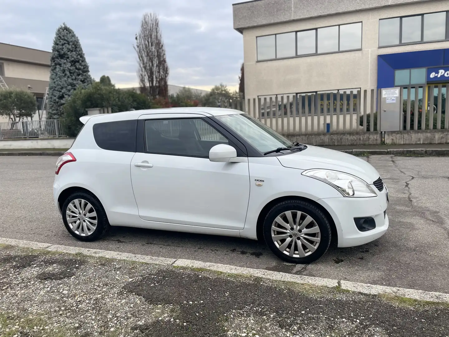 Suzuki Swift 1.3 DDiS GL TOP Alb - 2