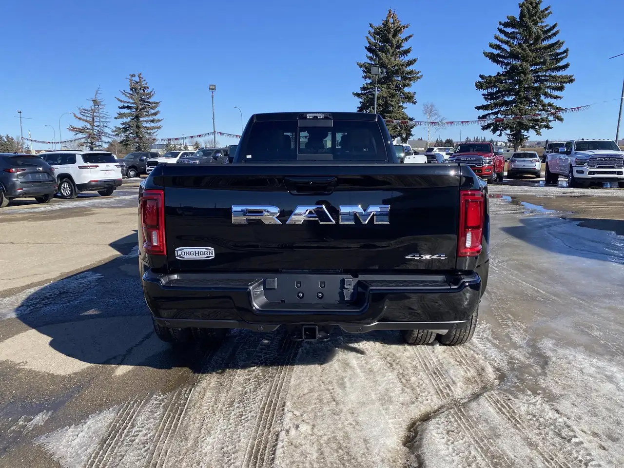 RAM 3500 снимка RAM 3500