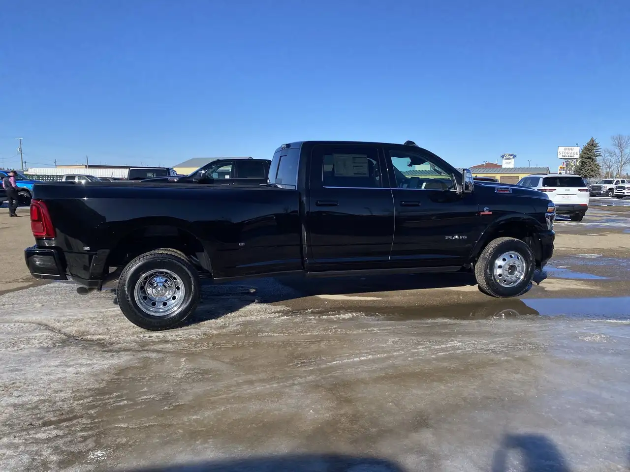 RAM 3500 снимка RAM 3500