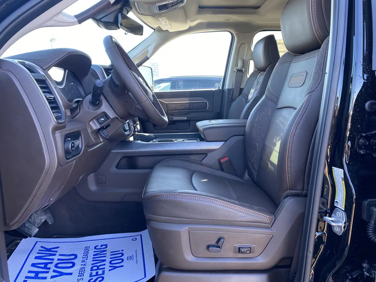 RAM 3500 снимка RAM 3500