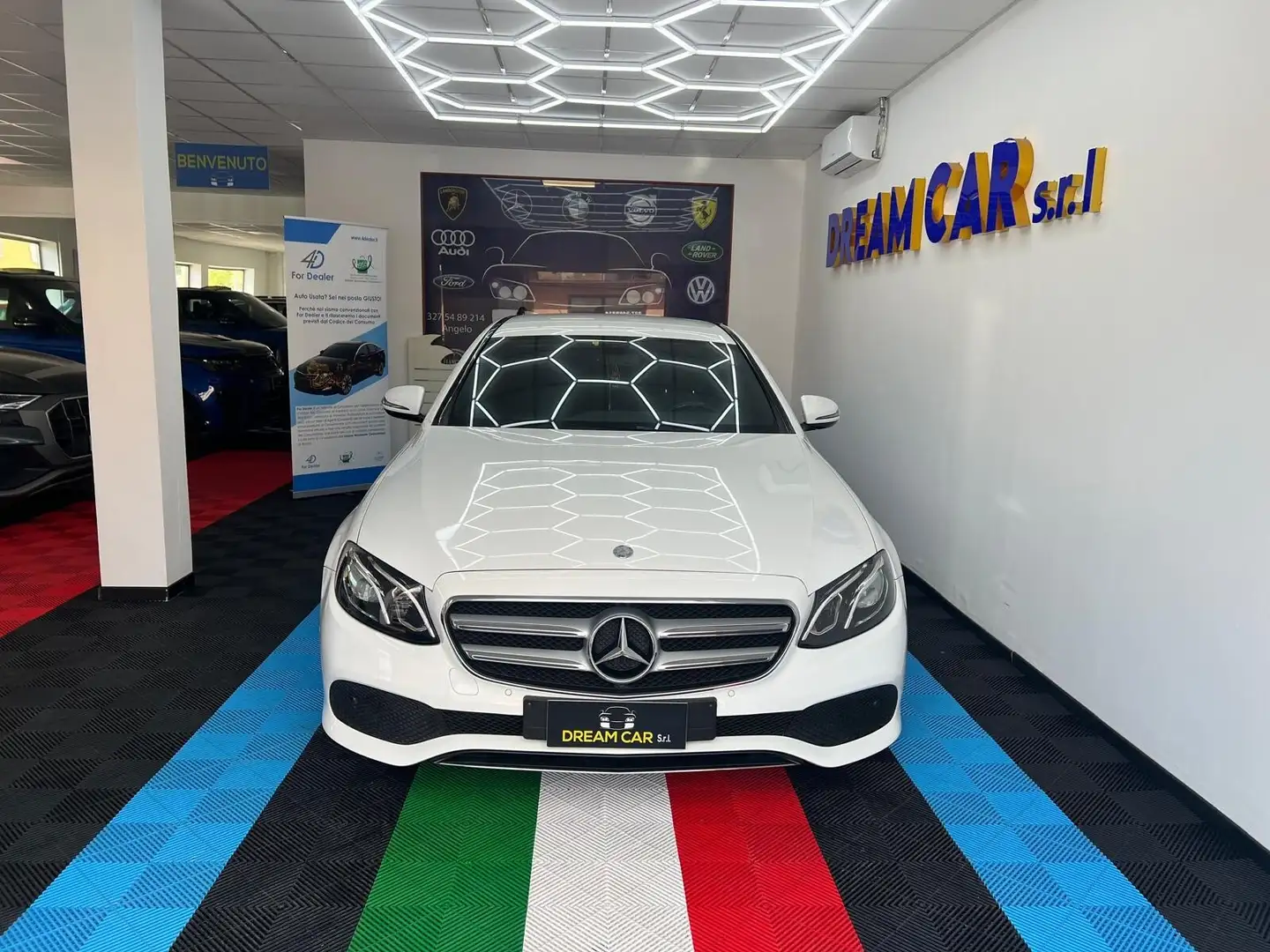 Mercedes-Benz E 220 E 220 d Auto Premium Plus Bianco - 2