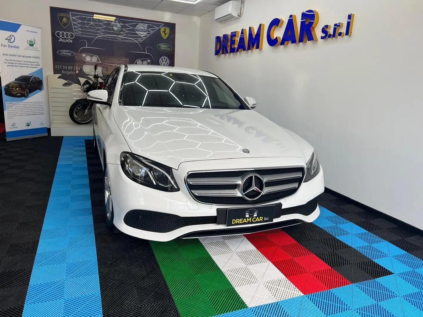 Mercedes-Benz E 220 E 220 d Auto Premium Plus Bianco - 1