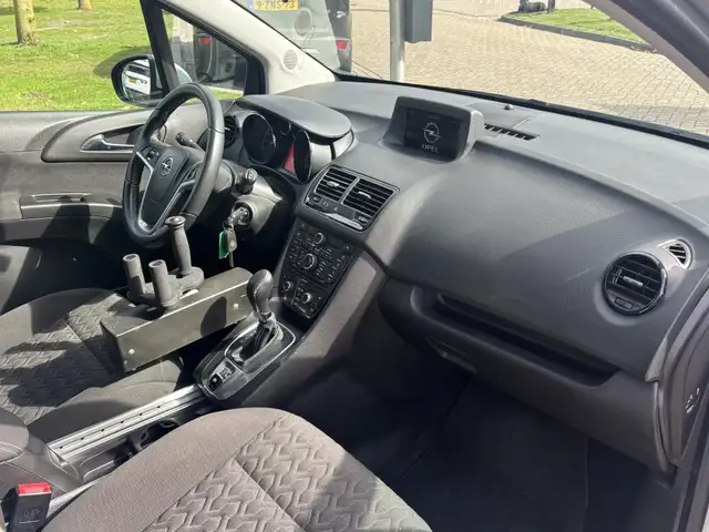 Opel Meriva view 13