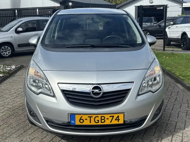 Opel Meriva view 2