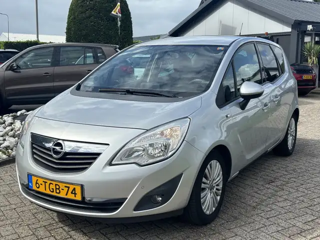 2014 Opel Meriva in Grey for sale