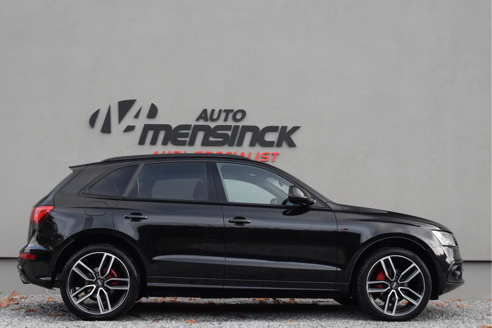 Audi Q5 2.0 TFSI Quattro Zwart - 2