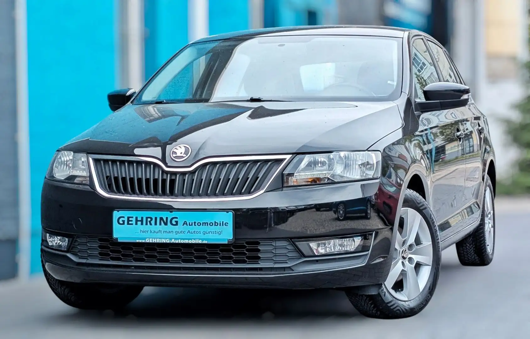 Skoda Rapid/Spaceback Spaceback 95 Amb Klima Sitzhzg CarPlay Nav Zwart - 1