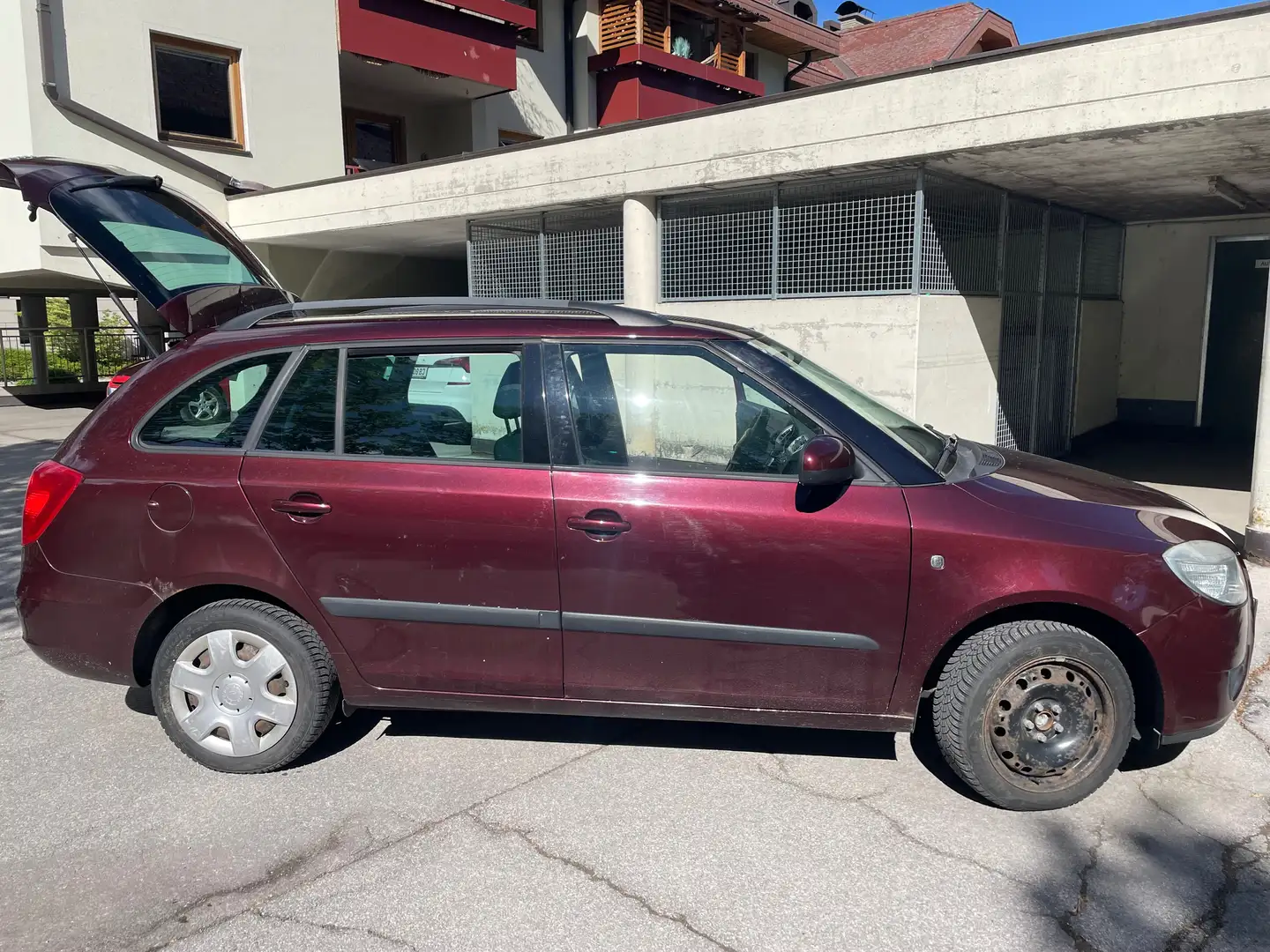Skoda Fabia Fabia Combi Top Clever 1,4 Top Clever Rot - 2