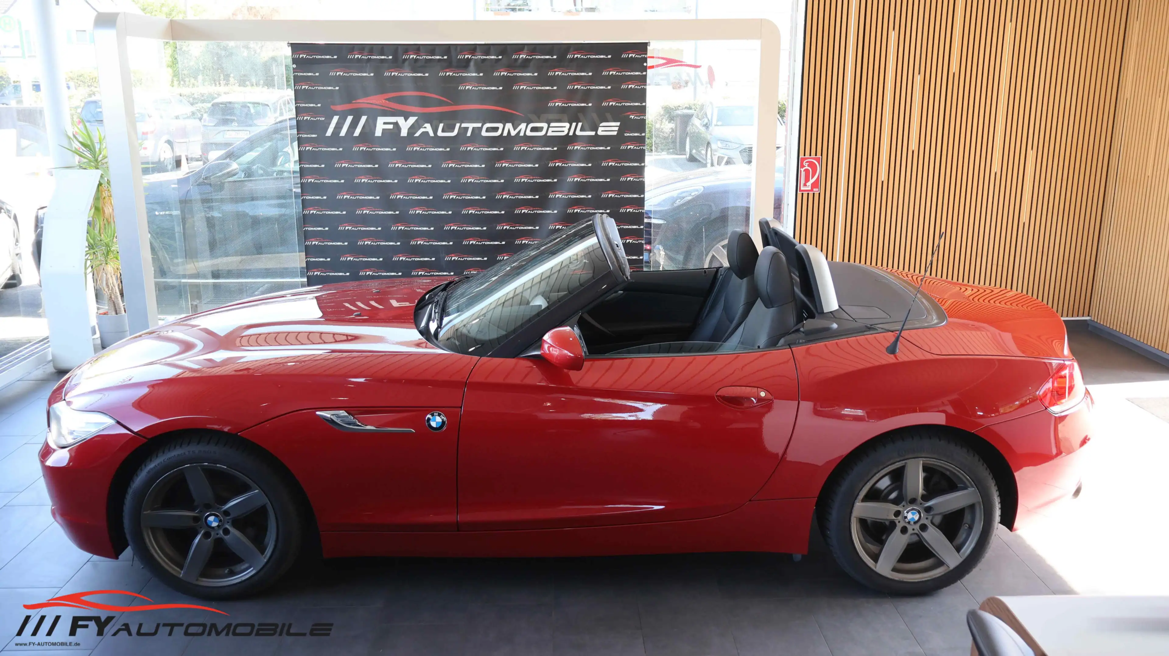 BMW Z4 sDrive 28 i Xenon* Navi* Garant* Sofort verf* — photo 7
