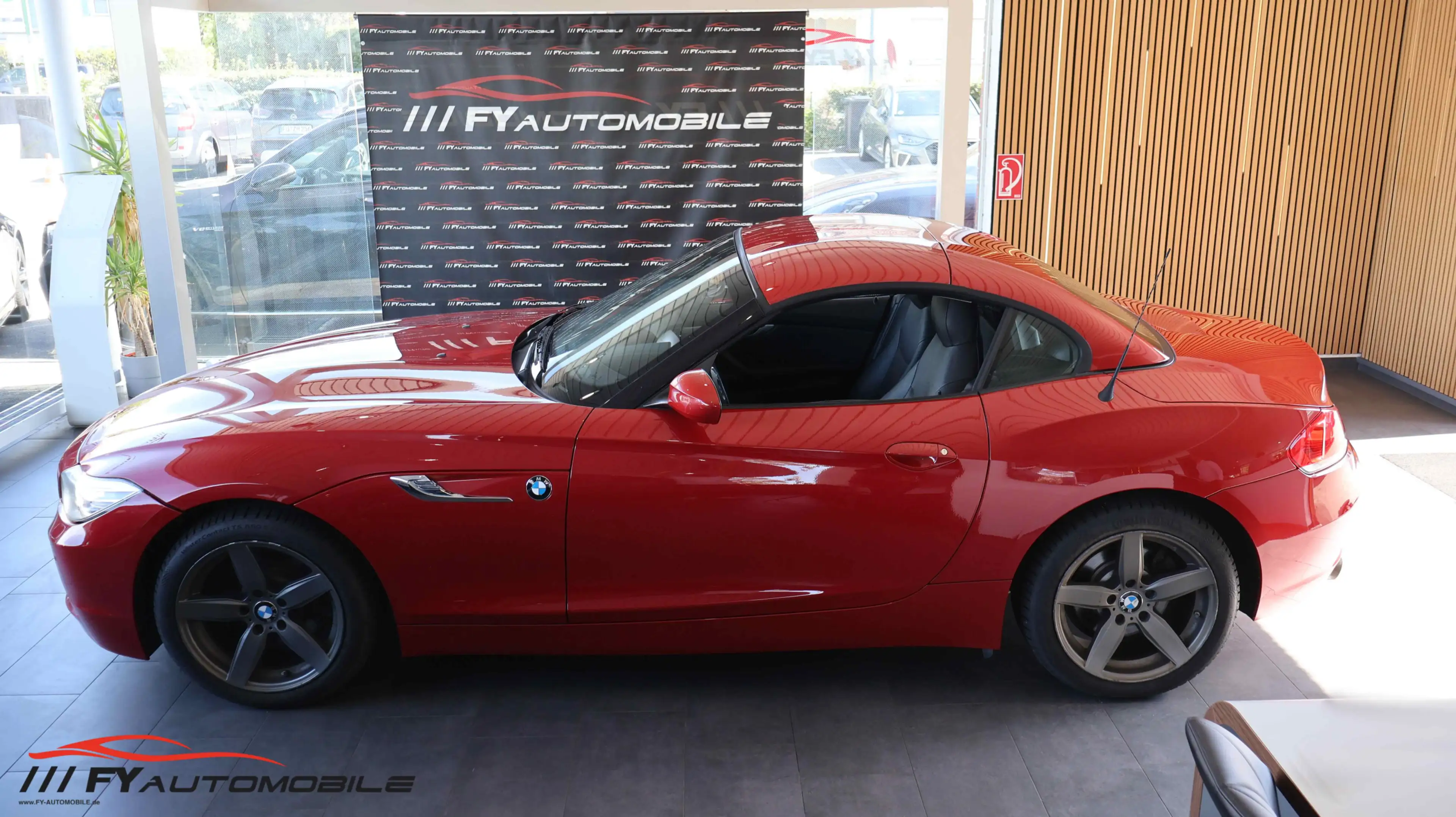 BMW Z4 sDrive 28 i Xenon* Navi* Garant* Sofort verf* — photo 2