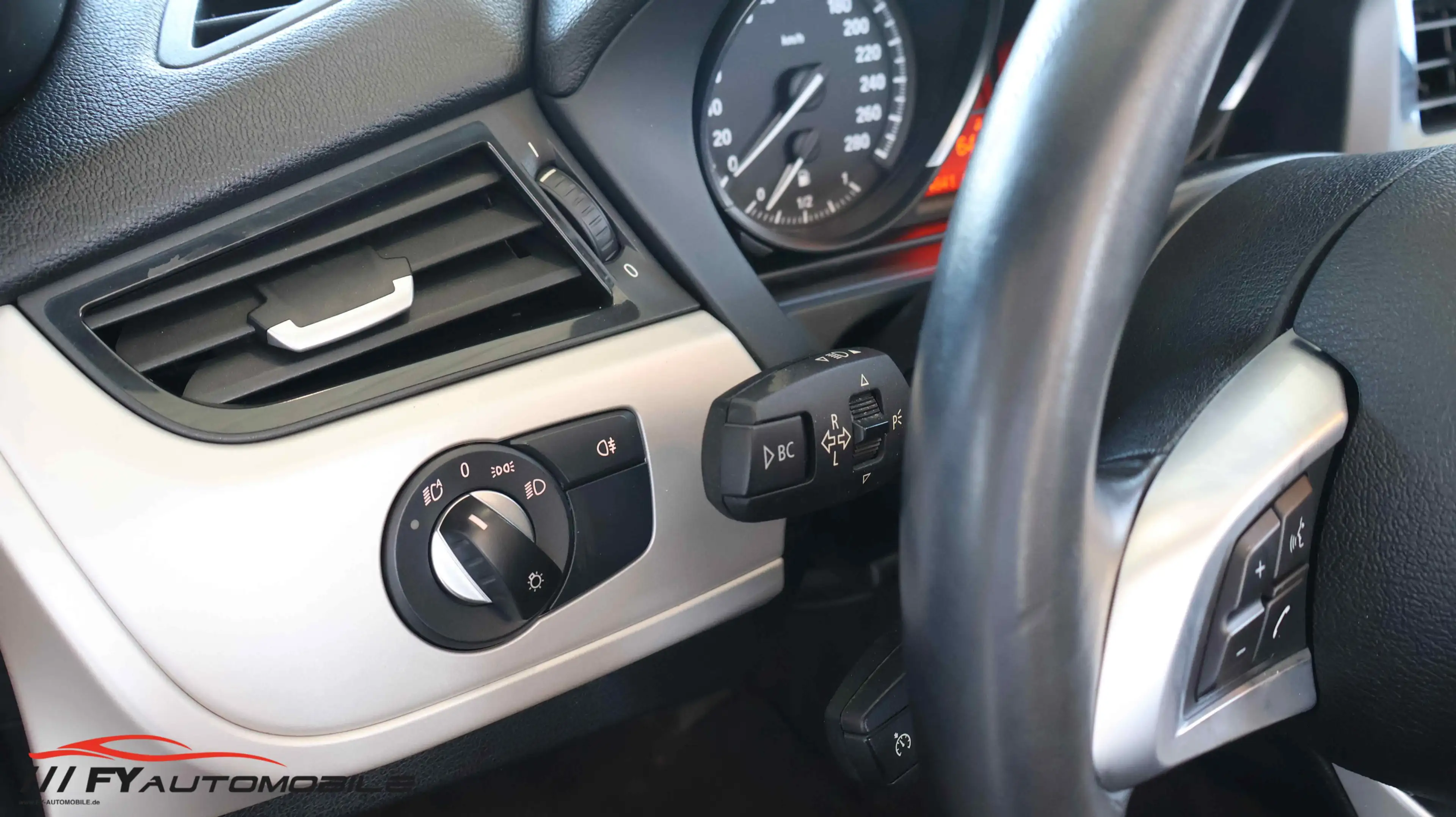 BMW Z4 sDrive 28 i Xenon* Navi* Garant* Sofort verf* — photo 14