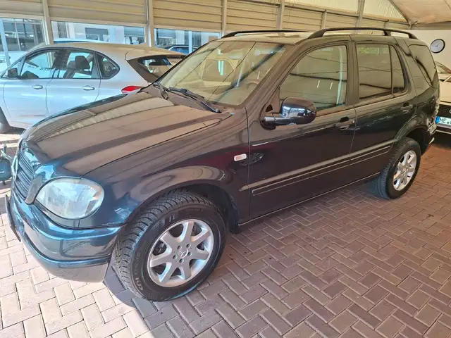 Mercedes-Benz ML 320 Leder Navigation abnehmb.Anhängerkupplung