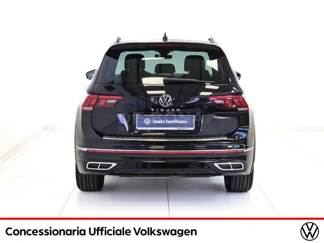 Volkswagen Tiguan view 6