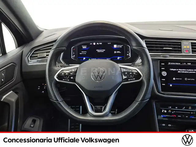 Volkswagen Tiguan view 11