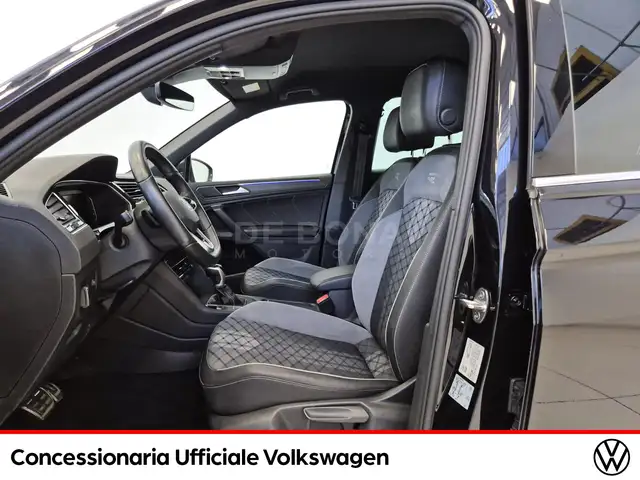 Volkswagen Tiguan view 8