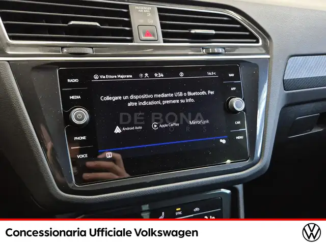 Volkswagen Tiguan view 13