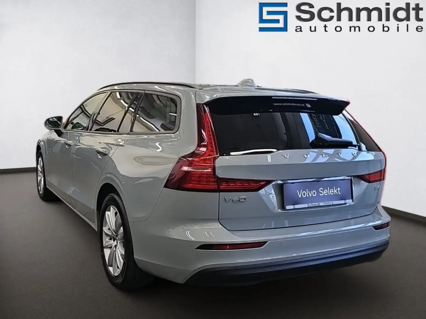 Volvo V60 B4 Core Mild-Hybrid Geartronic Grau - 2