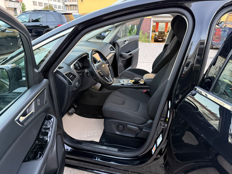 Ford S-Max 2.0 EcoBlue Aut Titanium Kamera Navi 1.Han — photo 9