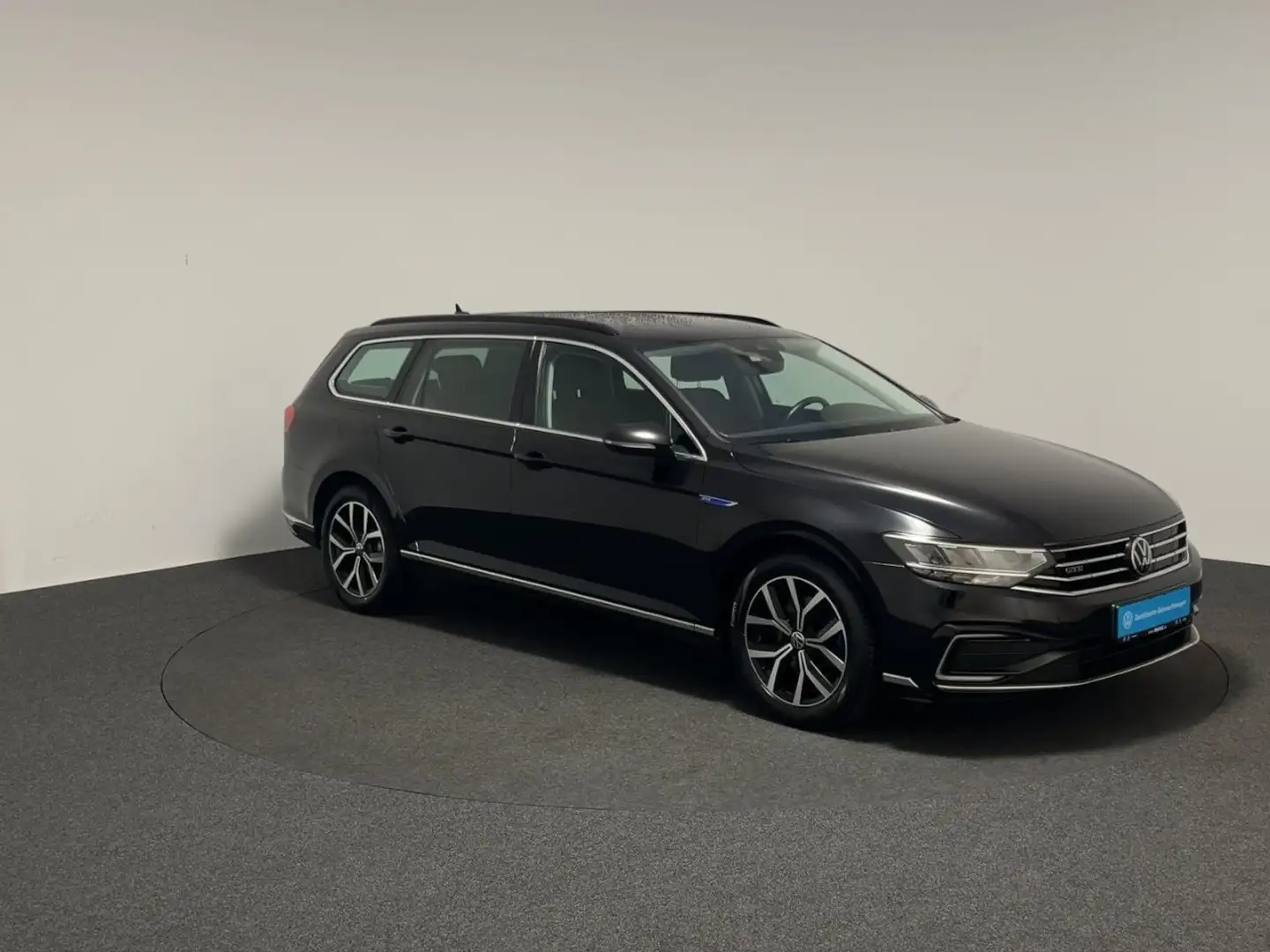 Volkswagen Passat Variant GTE 1.4 TSI DSG Klima Navi Rückfahrkamera Noir - 2