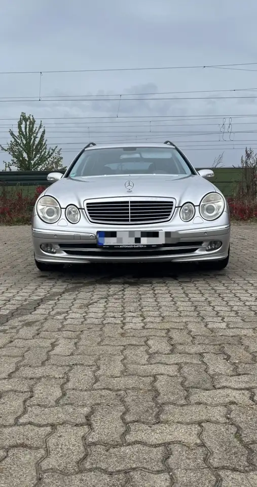 Mercedes-Benz E 220