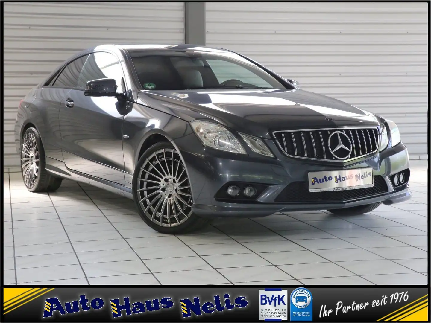 Mercedes-Benz E 350 CGI Coupe AMG Sport Navi-Comand Avantgarde Gris - 1