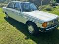 Mercedes-Benz 240 Oldtimer Limousine Weiß - thumbnail 1