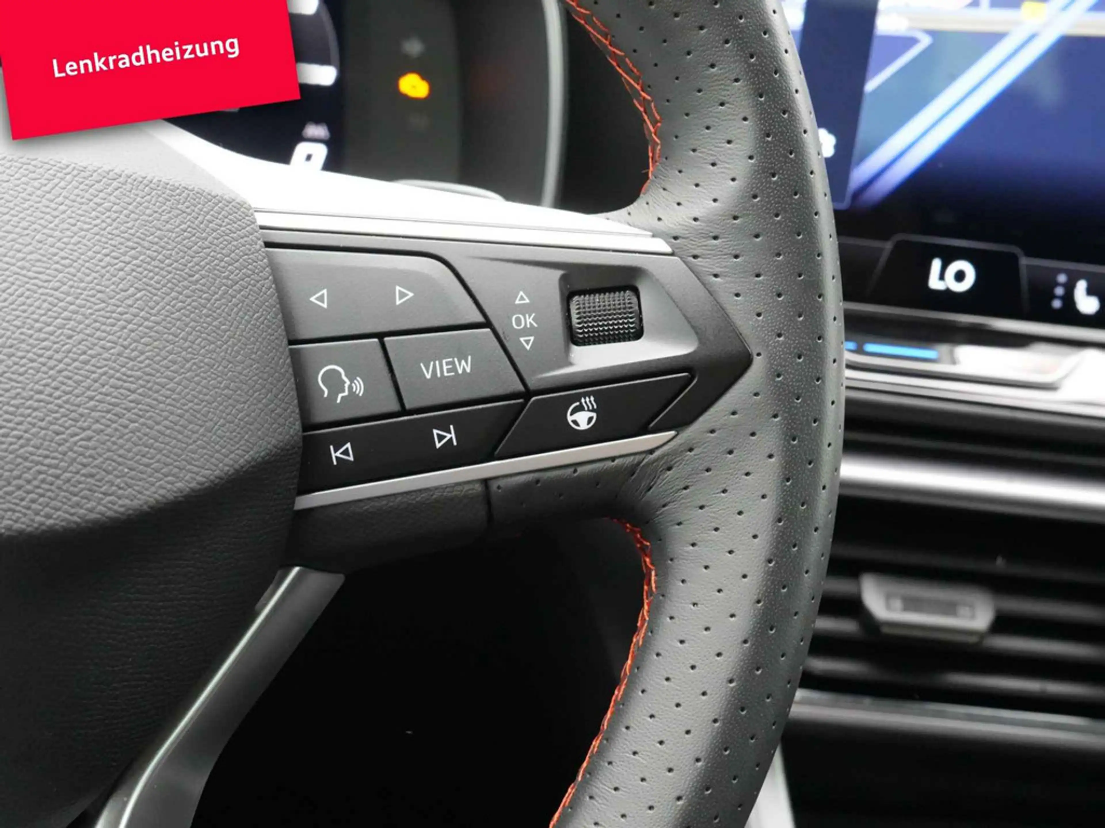 SEAT Leon ST FR DSG AHK ACC NAVI VIRT KAM LEDER SH — photo 9