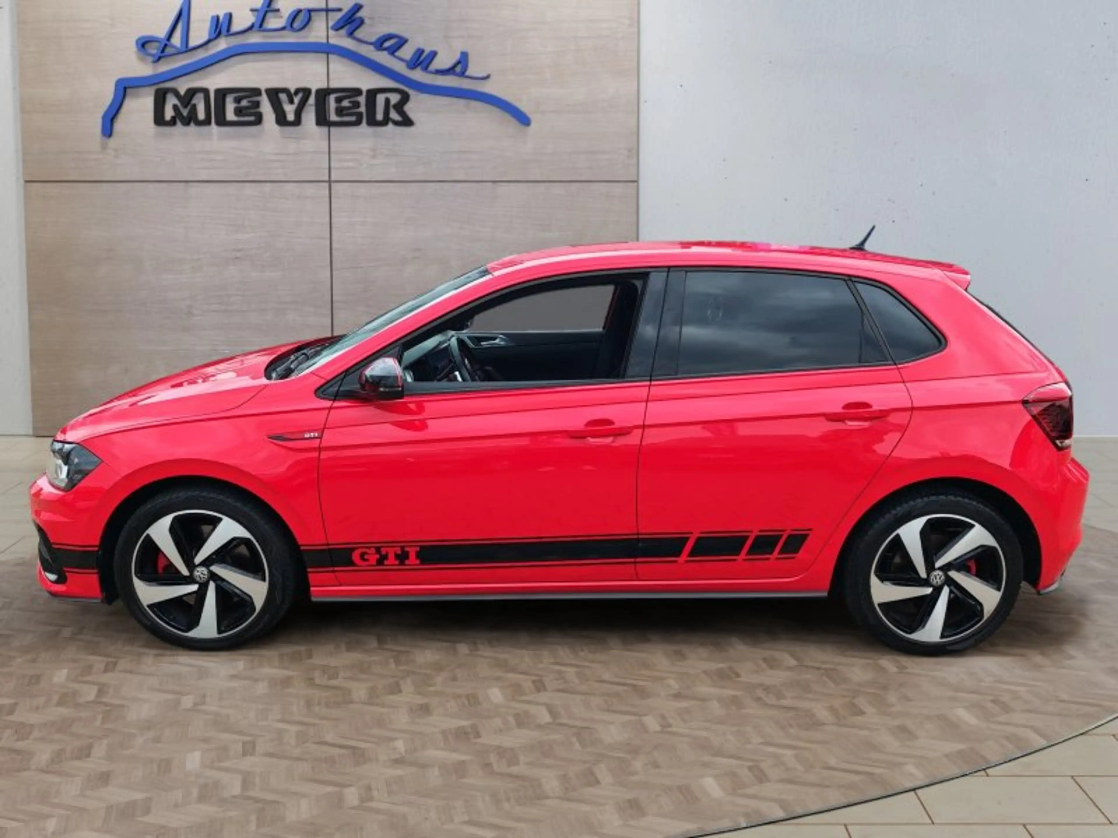Volkswagen Polo GTI 2.0 TSI DSG  ACC/DCC — photo 2