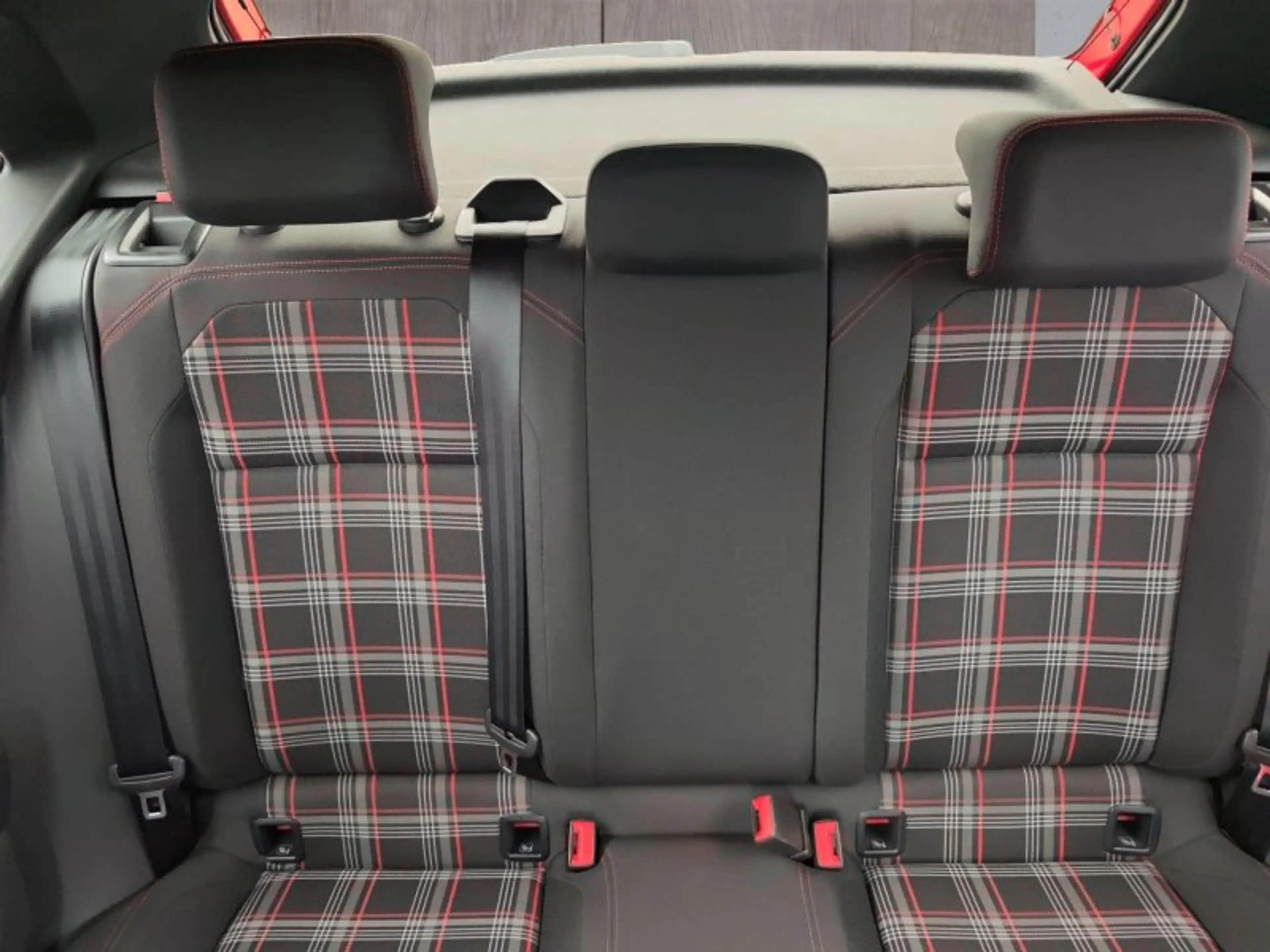 Volkswagen Polo GTI 2.0 TSI DSG  ACC/DCC — photo 13