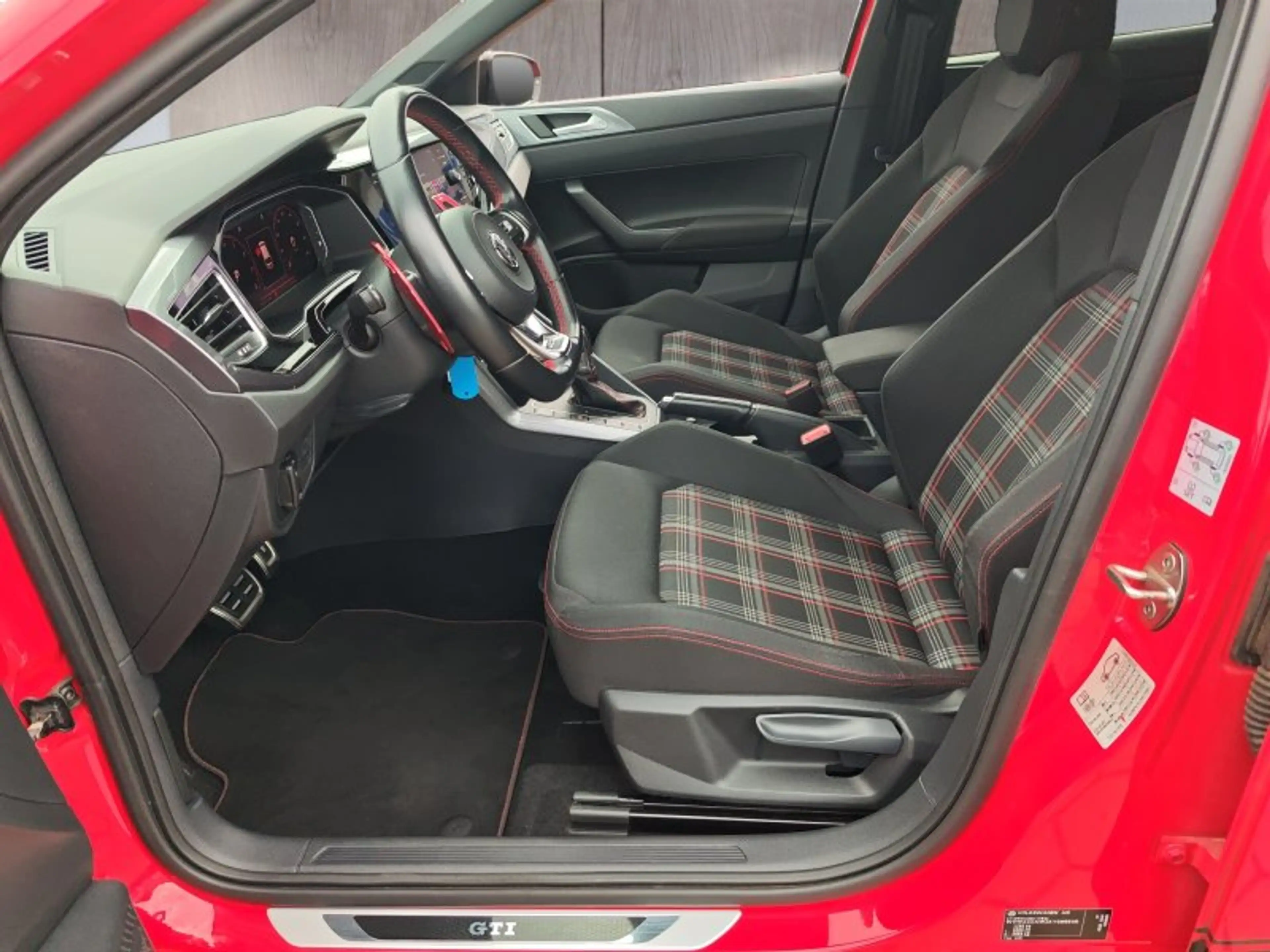 Volkswagen Polo GTI 2.0 TSI DSG  ACC/DCC — photo 9