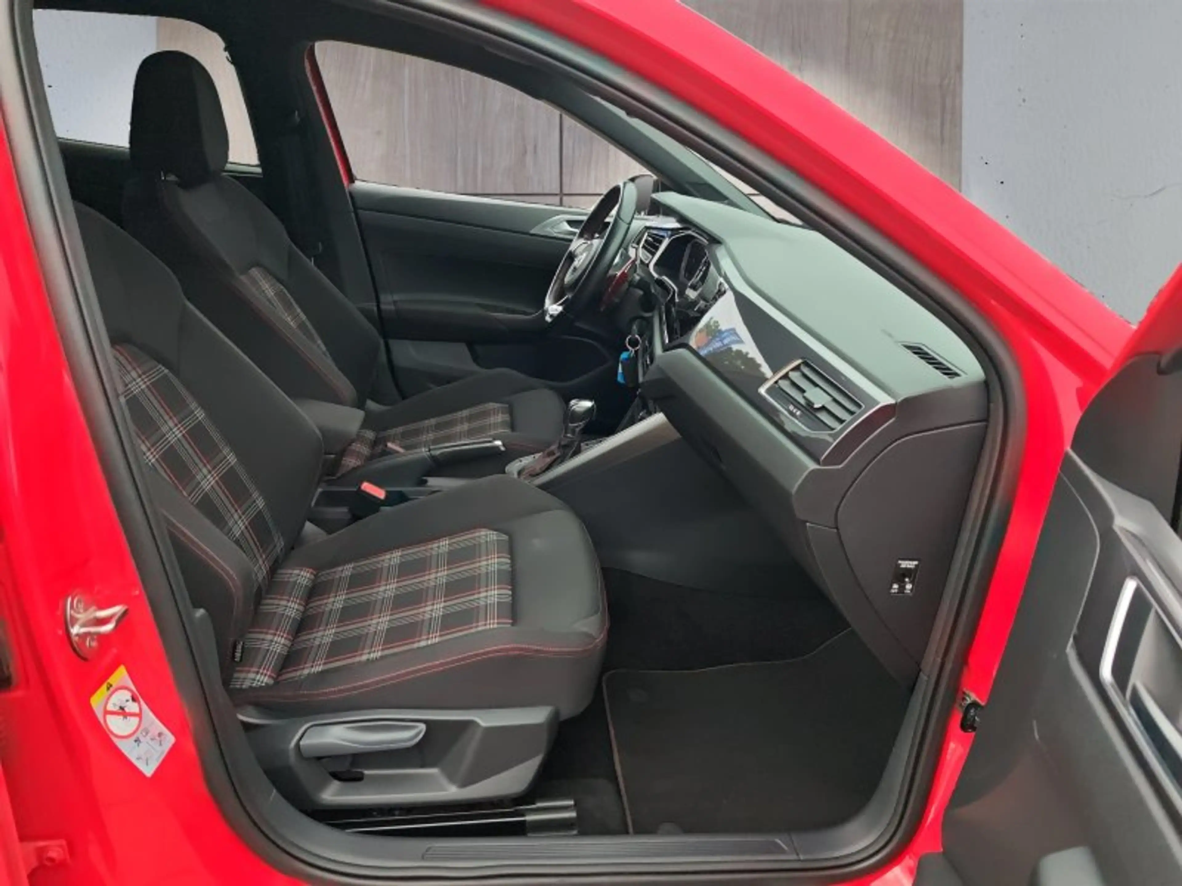 Volkswagen Polo GTI 2.0 TSI DSG  ACC/DCC — photo 15
