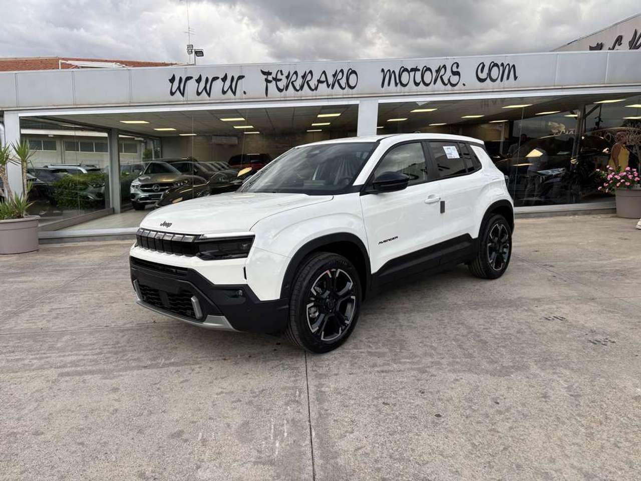 Jeep Avenger 1.2 turbo e-hybrid mhev Summit fwd 110cv edct6